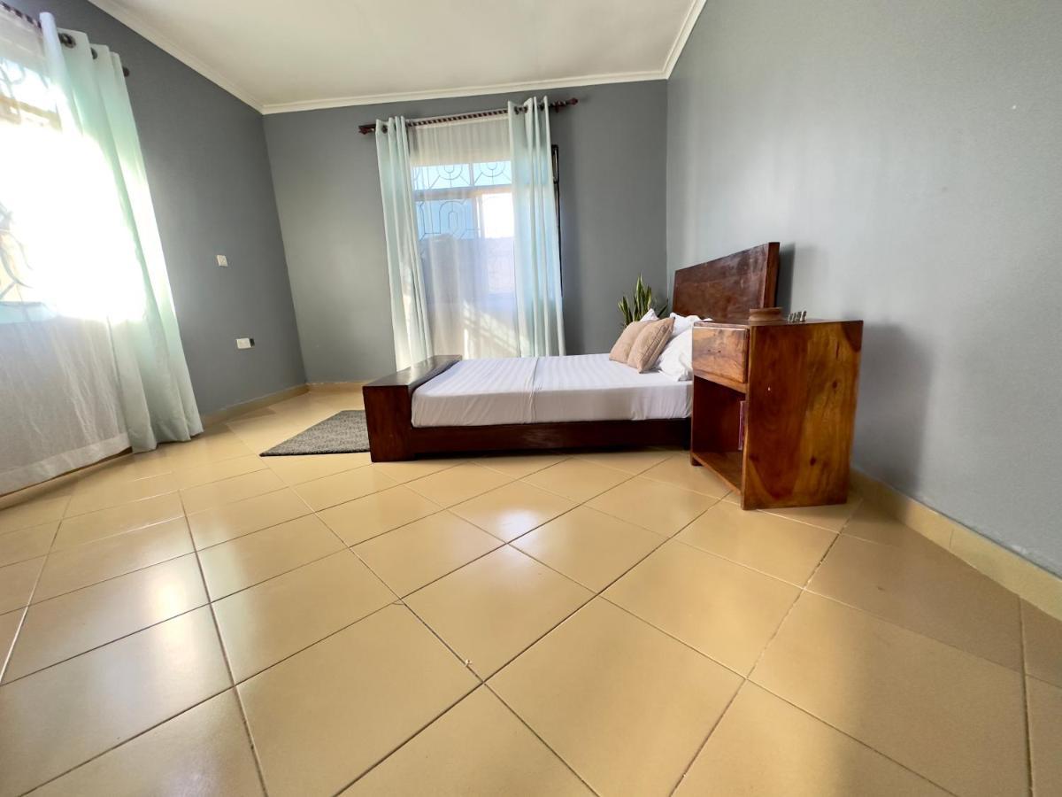 Sally's Home-near Jnia Airport Dar es Salaam